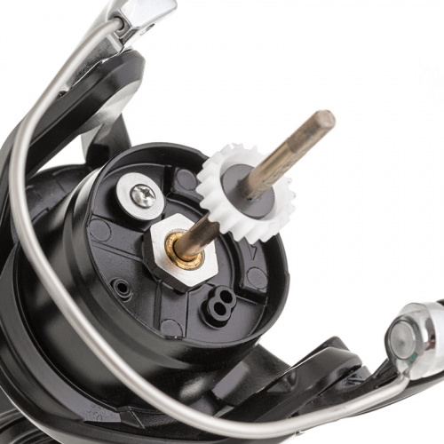 Катушка Shimano Nexave FI C3000 3+1BB